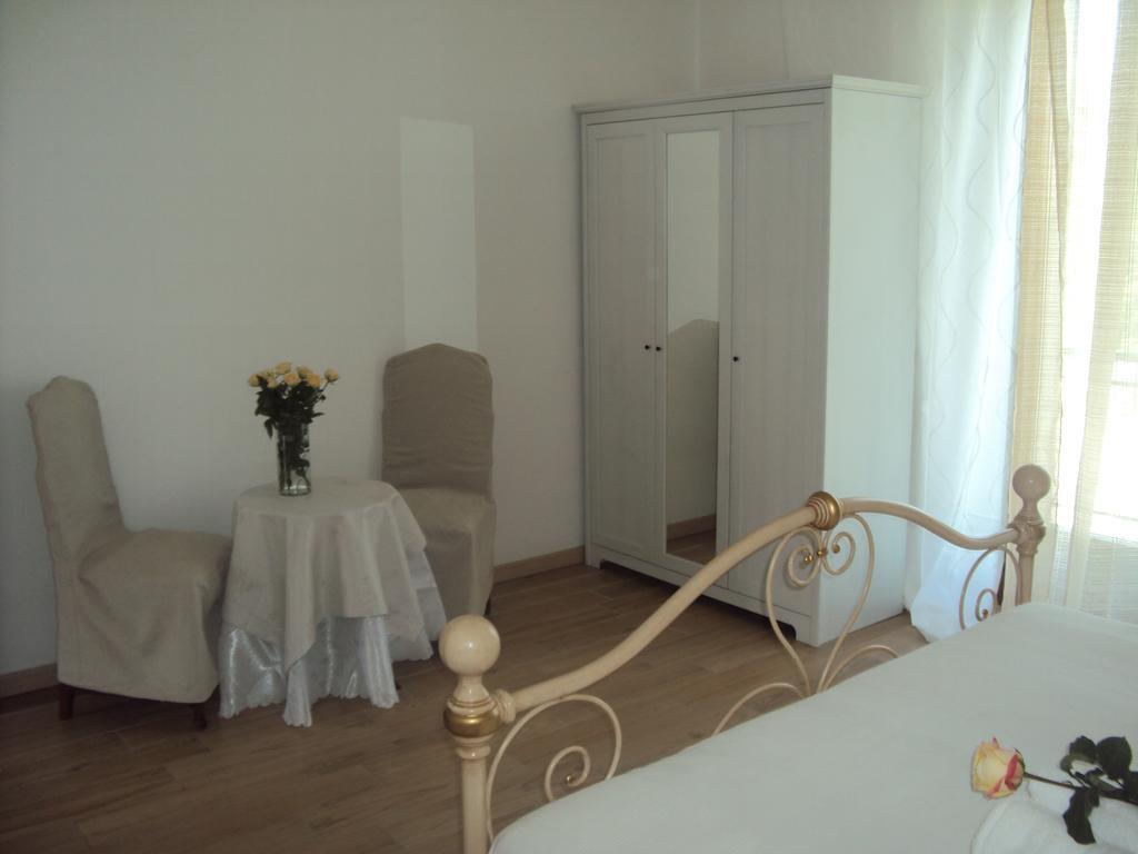 B&B Rosa Del Garda Лацизе Номер фото
